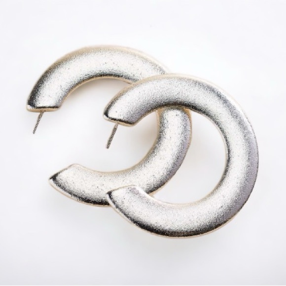 textured chunky hoop earrings - Picture 1 of 1